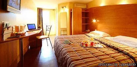 Brit Sud Le Calendal Hotel